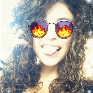 Meet your Posher, Joanna